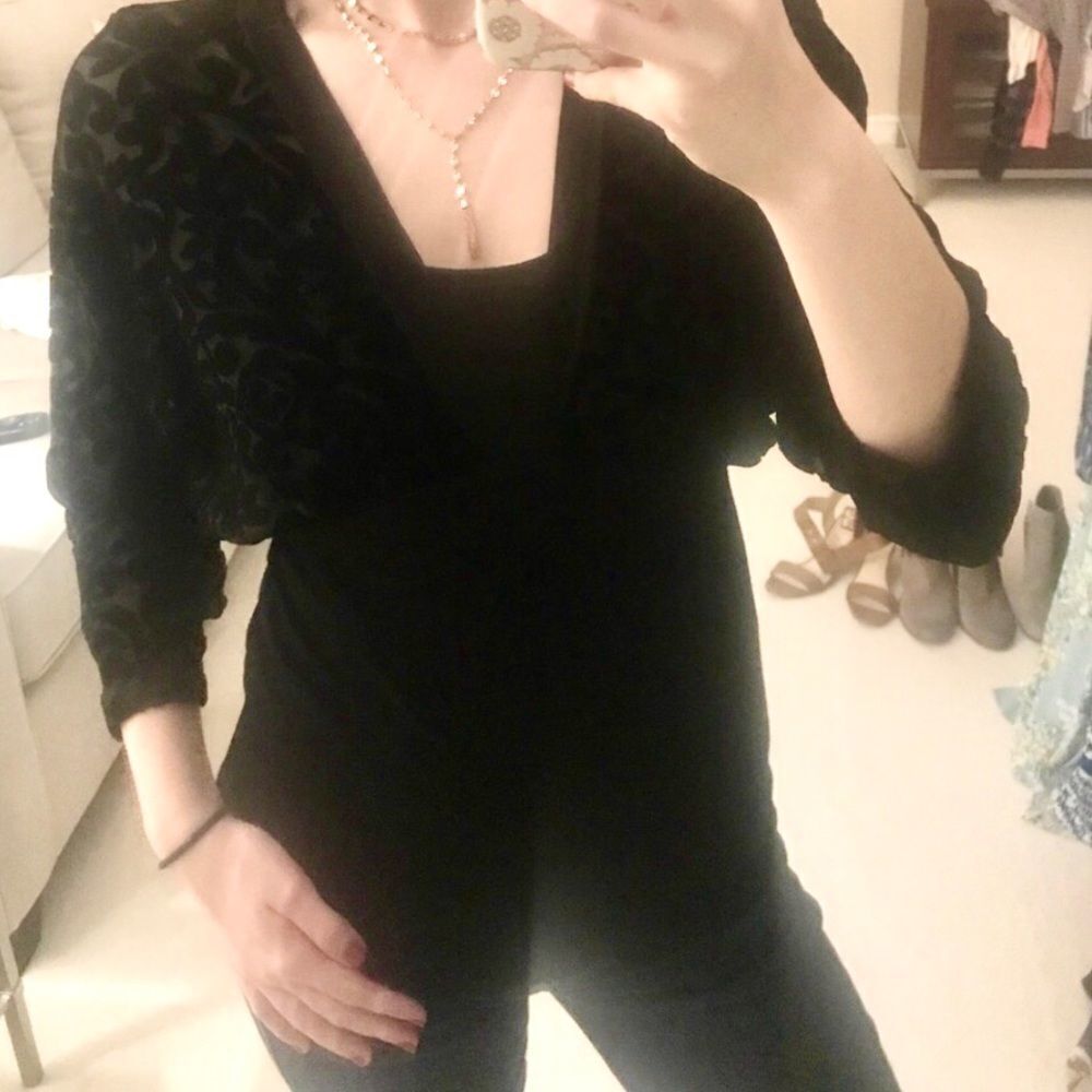 Language black velvet top S